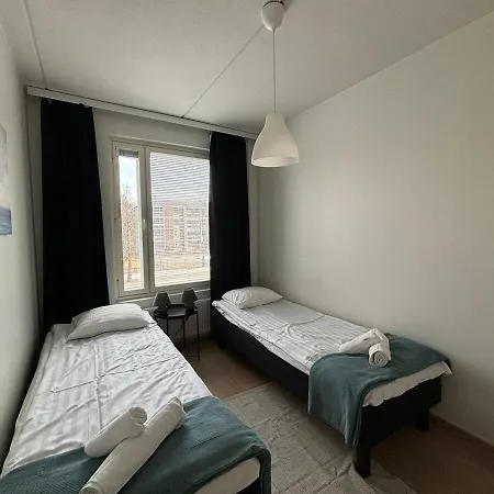 Three Bedroom In Heart Of Tikkurila Apartment *